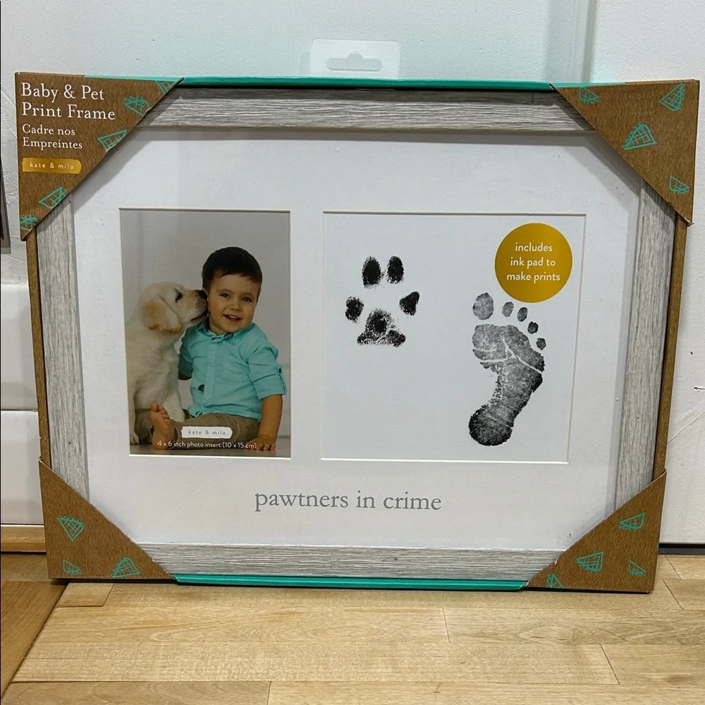 Pearhead Gray and White Baby & Pet Print Frame
